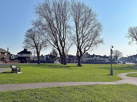 Fotoğraf: Urban green space - geograph.org.uk - 8264747